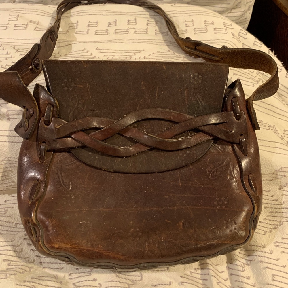 Cool vintage, hobo leather purse..